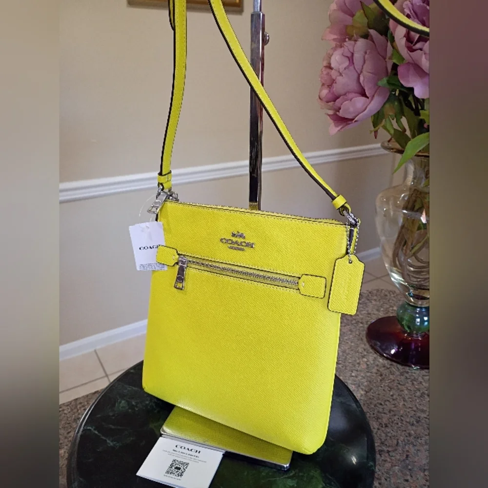 NWT COACH Mini Rowan crossbody purse